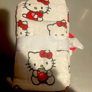 Hello kitty hand towels